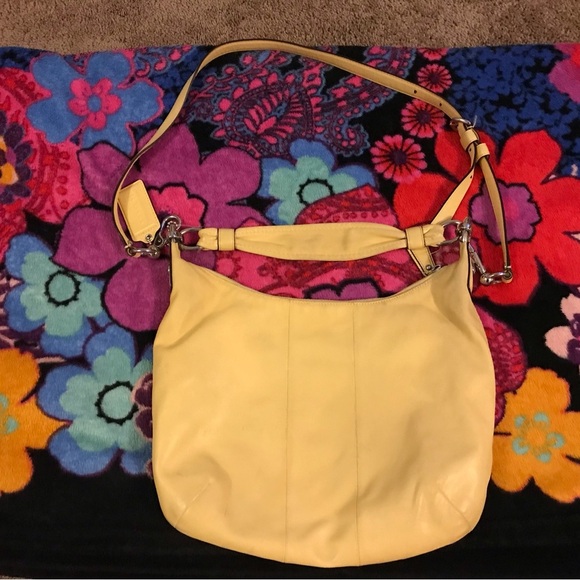 COACH Large Butter Yellow Leather Kristine Hobo Bag L1026-16808 Convertible - Picture 7 of 9